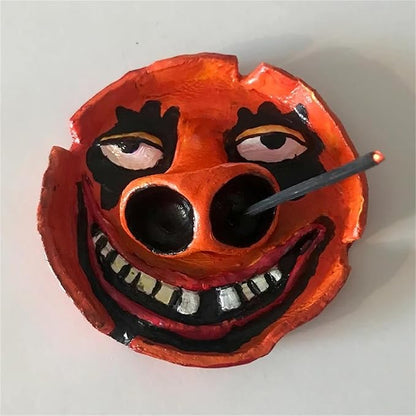 🏆Ashtray Face with Large Nostrils