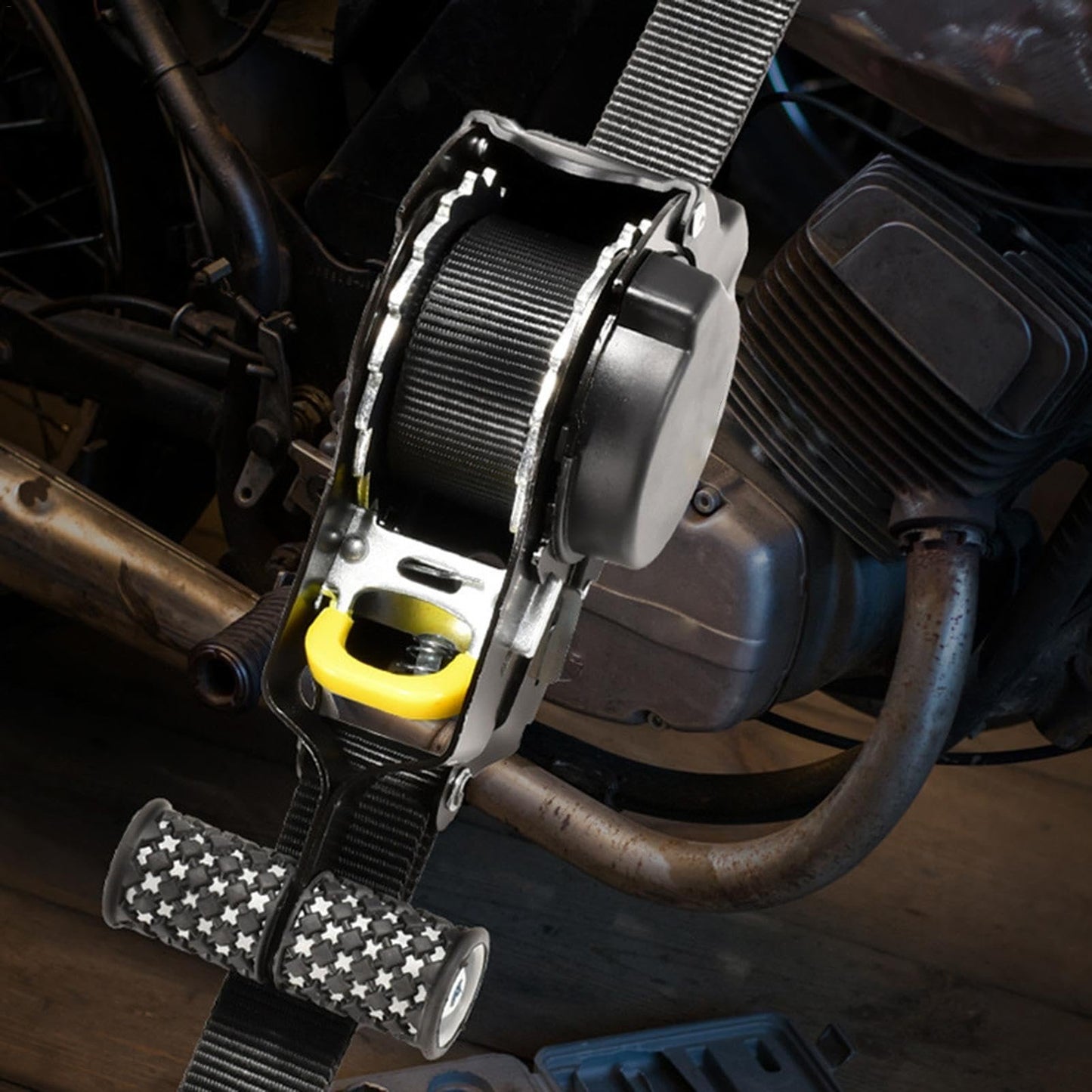 🏆 Pro Reinforced Heavy-Duty Auto-Retractable Ratchet Straps(Buy 2 Get Free Shipping)